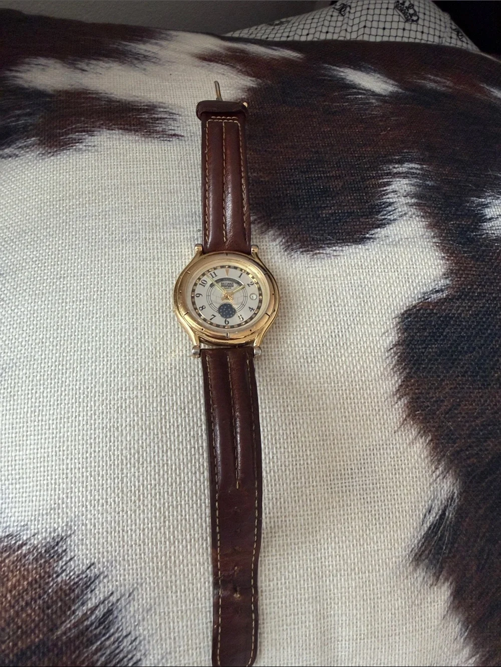 brittania gold tone